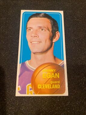 Topps Blue and Purple Johnny Egan Cleveland Guard Card